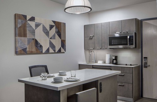 Jewell Heights - Hoffman Heights Hotel | Hyatt House Denver Aurora