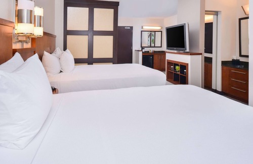 Greenbrier East Hotel | Hyatt Place Chesapeake