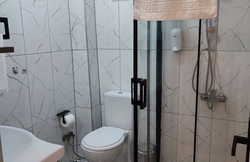 Kalekoy Koyu Hotel | İmroz Begonvil