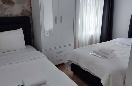 Kalekoy Koyu Hotel | İmroz Begonvil