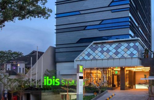 Medan Hotel | ibis Styles Medan Pattimura