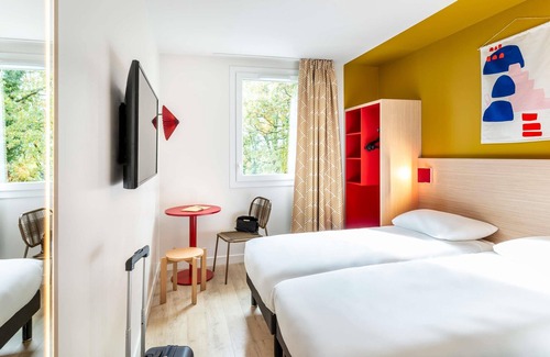 Prevessin-Moens Hotel | ibis Styles Prevessin Geneve Airport