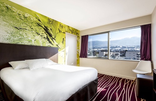 Neydens Hotel | ibis Styles Saint Julien en Genevois Vitam