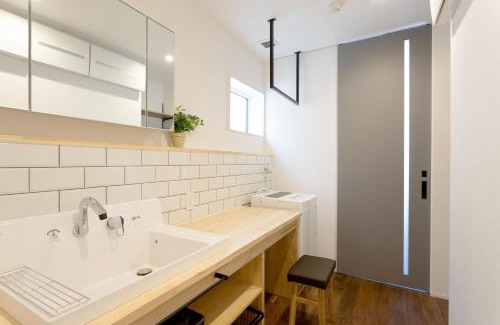 Edogawa Wohnung | Ichinoe Guesthouse 一之江ゲストハウス