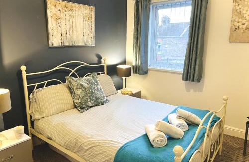 Widnes Haus | Ideal 2 bed pay-as-you-stay home in Widnes sleep 5