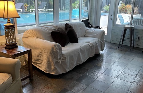 Winter Park Haus | Ideale Lage, Charmantes Haus, geräumig und mit einer vollständigen Runde Pool spielen!