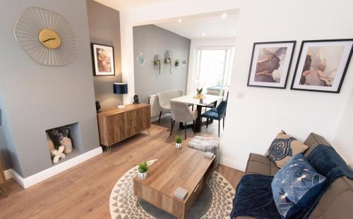 Droylsden Haus | Ideal Lodgings In Audenshaw