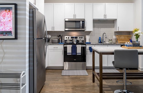 Arlington Wohnung | Ideal Modern Retreat in the Heart of Jacksonville