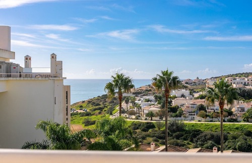 Porto de Mos Wohnung | Ideally located for a perfect beach holiday