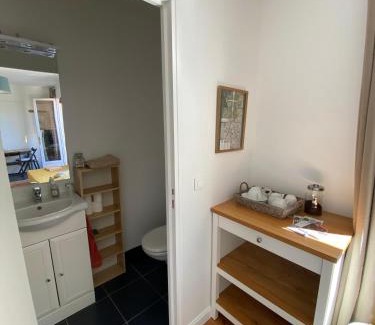 Saint-Cyr-l'Ecole Wohnung | ideally located next to castle park