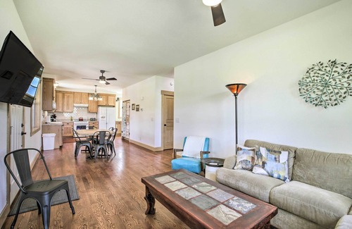 Lucerne Haus | Idyllic Gem: Screened Porch, 1/2 Mi to River!