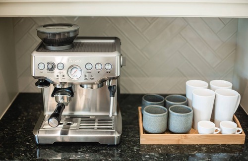 Cactus Acres Haus | ♥Idyllic Resort Villa♥WaterSlide♥Pickle-Ball♥Golf♥Mountain Views♥