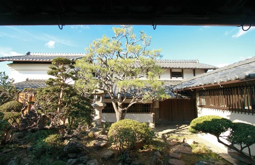 Kameoka Haus | Idyllic views and multiple spacious rooms The entire building can be rented for 1 to 8 people / Kameoka Kyōto