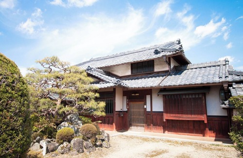 Kameoka Haus | Idyllic views and multiple spacious rooms The entire building can be rented for 1 to 8 people / Kameoka Kyōto