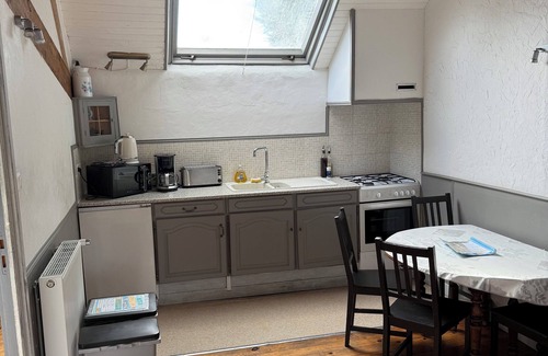 Ernes Wohnung | Ifs Appartment for persons with seasonal pool and jacuzzi