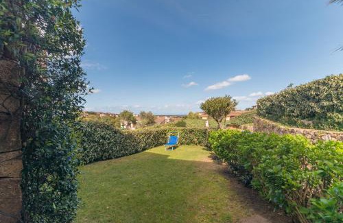 Porto San Paolo Wohnung | Il Poggio A3 With Shared Pool - Happy Rentals