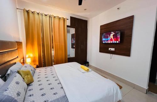 Tapovan Wohnung | Ima Ganga Hotel - Aesthetic, Quite Mountain View Rooms with netflix, free airport pickup for 7 or more nights booking