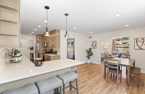 Fox Valley Haus | Imagine… 5 Brs/Game Room