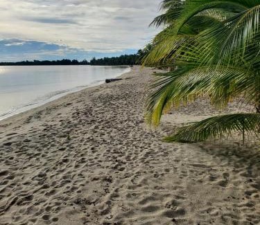 Placencia Hotel | Imani's Inn