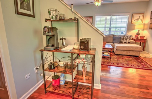 Bluff City Haus | Immerse yourself in the beautiful setting of the tranquil riverside by staying in our 3BR 2Bath home