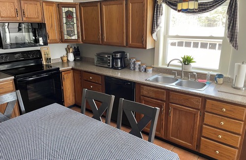 Franklin County Wohnung | In Eustis on the Lake 10 minutes from Sugar Loaf 4 Bedroom apartment