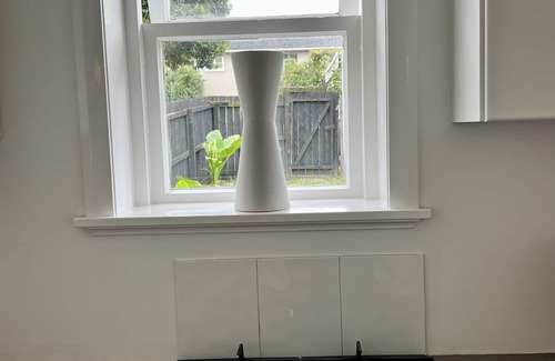 Mission Bay Kabine | In heart of mission Bay, Pet friendly, minutes walk to the beach