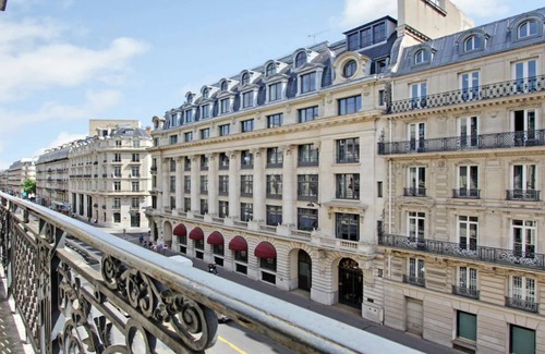 Saint-Vincent-de-Paul Wohnung | IN MINT CONDITION!165m2 OF PURE HAUSSMANN LUXURY-OPERA GRANDS MAGASINS