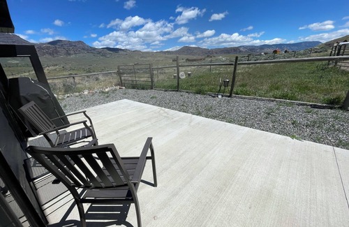 Cody Haus | In the beautiful town of Wapiti Wy, only 32 miles from E gate of Yellow stone