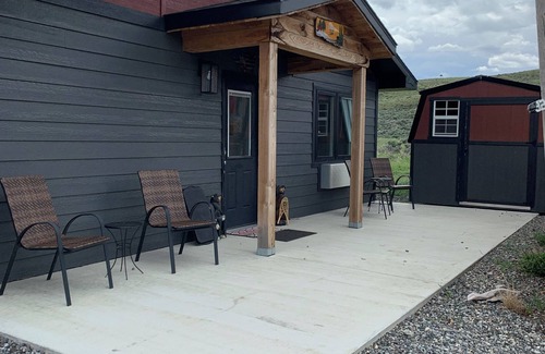 Cody Haus | In the beautiful town of Wapiti Wy, only 32 miles from E gate of Yellow stone