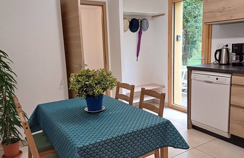 Fertans Wohnung | Im Weich Obstgarten von Doubs *****