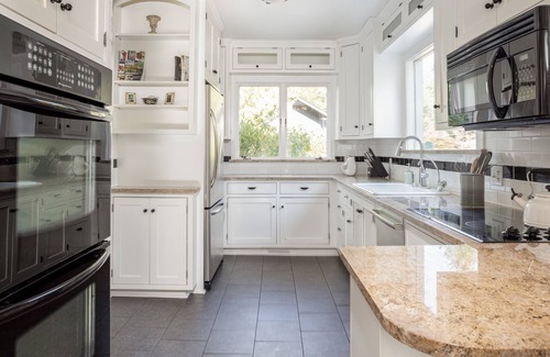 Saugatuck Haus | In-Town Saugatuck. Strandnähe / Spaziergang in die Stadt / Schlafmöglichkeiten für 10. Schöner Garten / Feuerstelle.