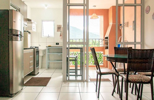 Centro Wohnung | Incrível Apto com piscina e churrasq em Ubatuba/SP