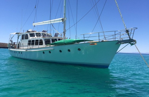 La Paz Bootsverleih | Übernachten Sie auf dem Wasser, unternehmen Sie einen Tagesausflug oder eine Nachtinselcharter.