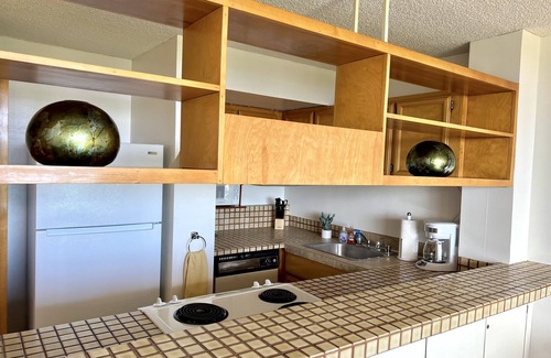 Hilo Eigentumswohnung | Incredible View in Hilo - Pool, A/C, Remodeled #708