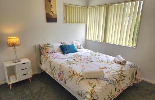 Henderson Haus | Incredible Waitakere View