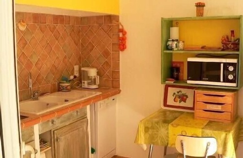 Tourrettes-sur-Loup Wohnung | . Unabhängigkeitskomfort ruhiger Swimmingpool mediterraner Garten