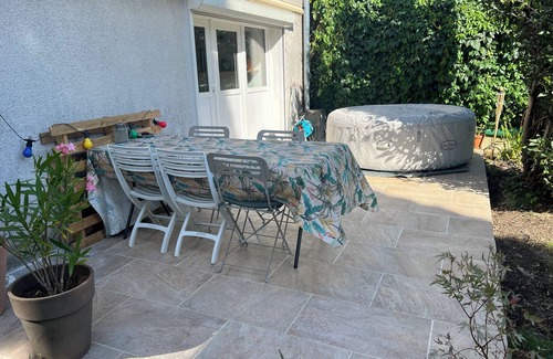Aulnay-sous-Bois Eigentumswohnung | Independent studio with garden and jacuzzi
