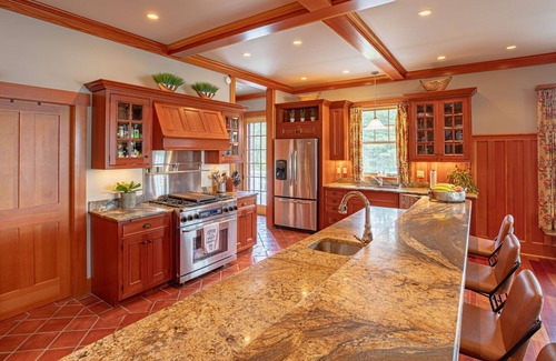 Oquossoc Haus | Indian Point - Breathtaking, private getaway on Rangeley Lake