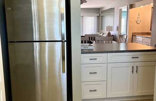 Ormond Beach Eigentumswohnung | Indies House Sought After Beachfront Condo w Pool near shopping and restaurants