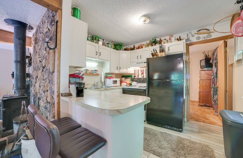 Elmira Kabine | Resort-Style Perks - Cabin in Lakes of the North!