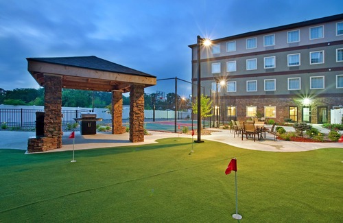 Simonton Lake Wohnung | Indoor Pool + Free Wi-Fi, Free Breakfast | Only 20 Minutes from the University of Notre Dame