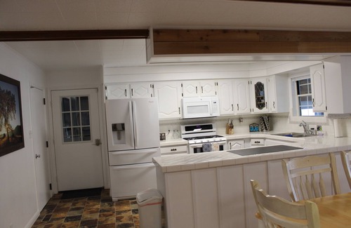 South Jordan Haus | Indoor Pool , Hot Tub, Game Room & Gym