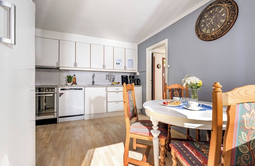Vik Haus | Indresfjord by Interhome