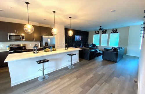 Covington Haus | Indulge in the unique experience offered by Kuffs N Kisses.