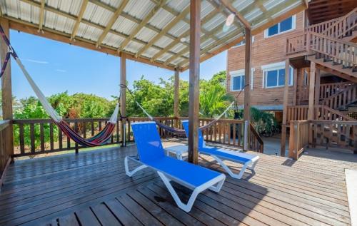 Caye Caulker Haus | Infinite Sea - 3 bed 2 bath Upper Unit Caye Caulker