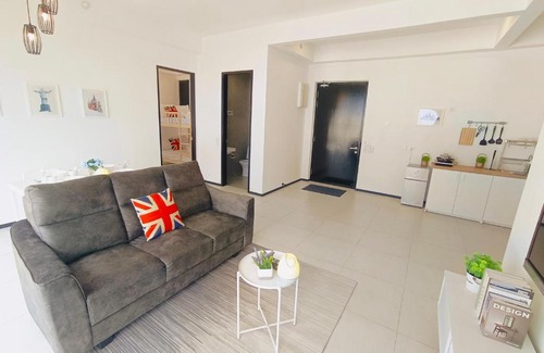 George Town Wohnung | Infinity Pool, Georgetown, Up to 11 Pax, 2 Bedrooms, 2 Bathrooms, 2 Car Parks by Star Home