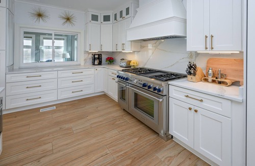 Inlet Harbour Haus | Inlet Front 5 BR Pet Friendly Beach House with Private Pool and Hot Tub! Lunasea