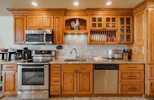 Otter Rock Hotel | Inn at Otter Crest