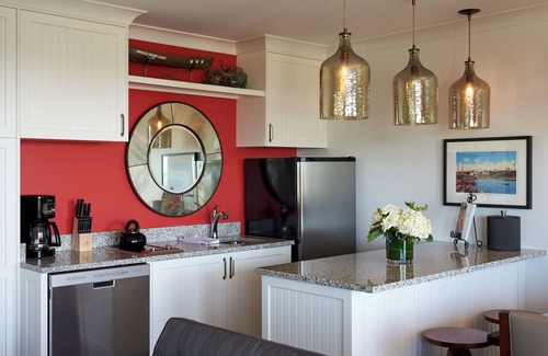 Cape Elizabeth Hotel | Inn By The Sea