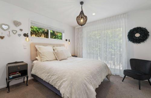 Springfield Haus | Inn McDowell - Modern 3 Bedroom in Springfield